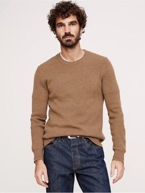 Banana Republic Men's Crewneck Sweater in Camel Brown